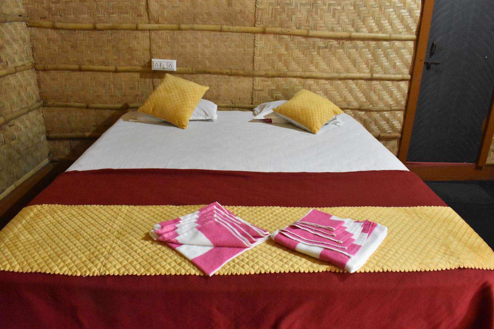 Hampi Wildstone Hotel Exterior photo