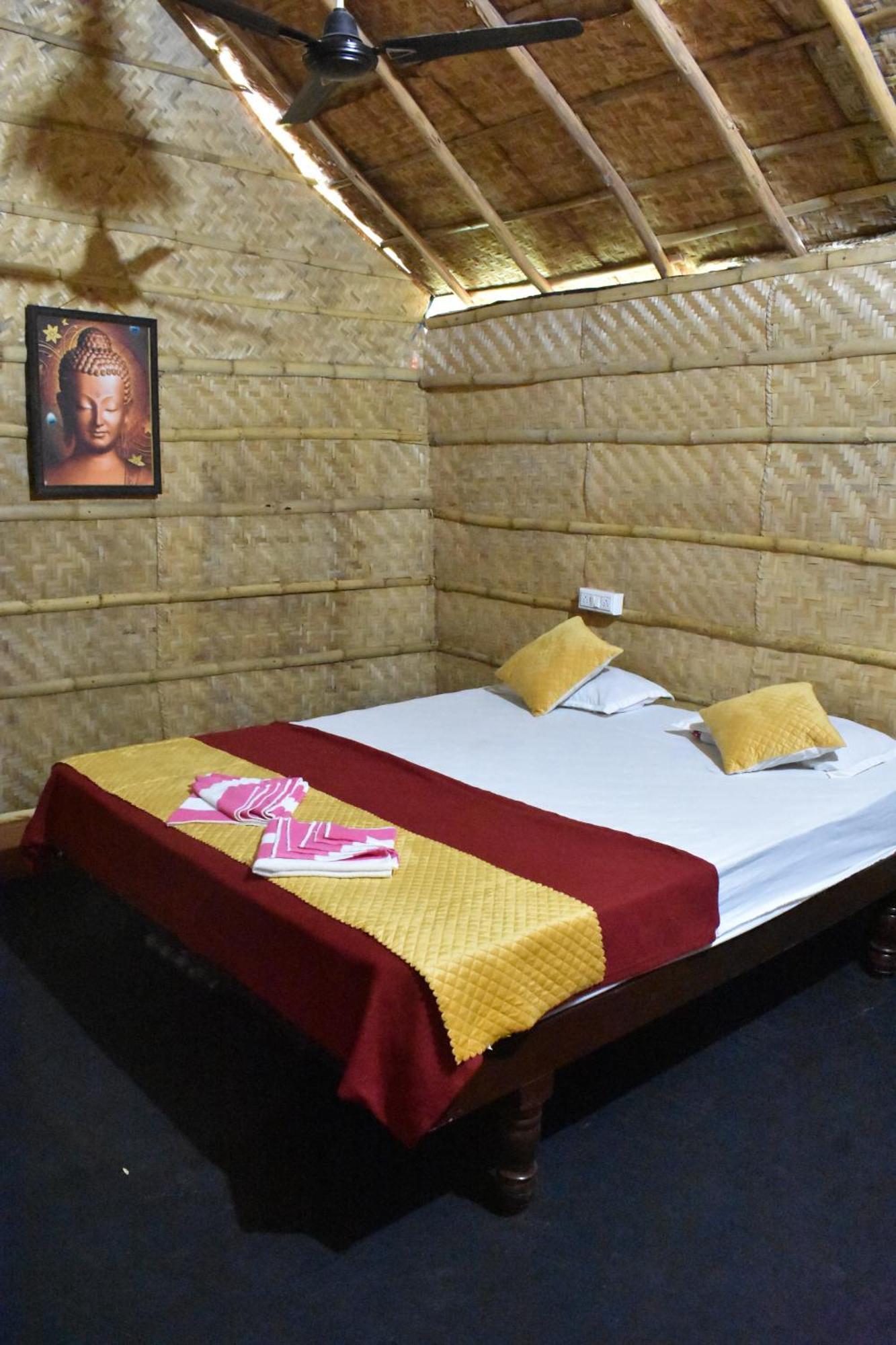 Hampi Wildstone Hotel Exterior photo